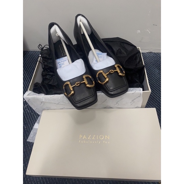 Preloved Pazzion Black Vintage Horsebit Square Tor Flats