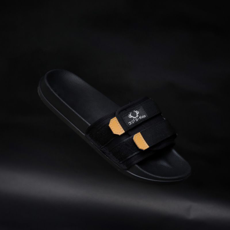 HANZO BLACK| Sandal Slide fashion hitam/sandal pria/ Slop Pria BAYAR DI TEMPAT Sandal Slip On Pria 05