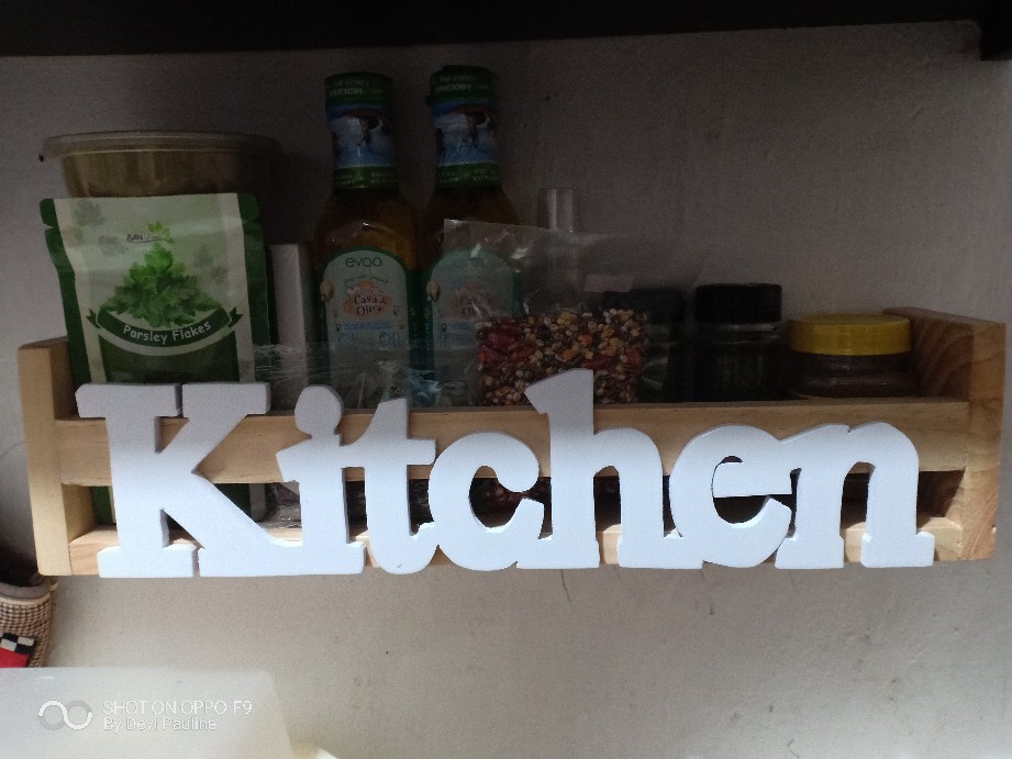 Rak Bumbu Dapur Huruf Kitchen