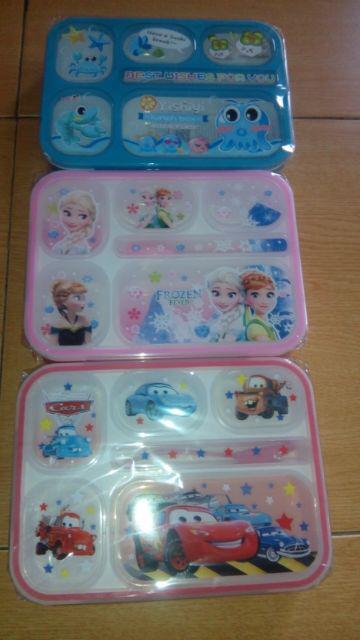 Kotak Makan Lunch Box Sekat 6 Karakter Hello Kitty Little Pony Frozen - Doraemon