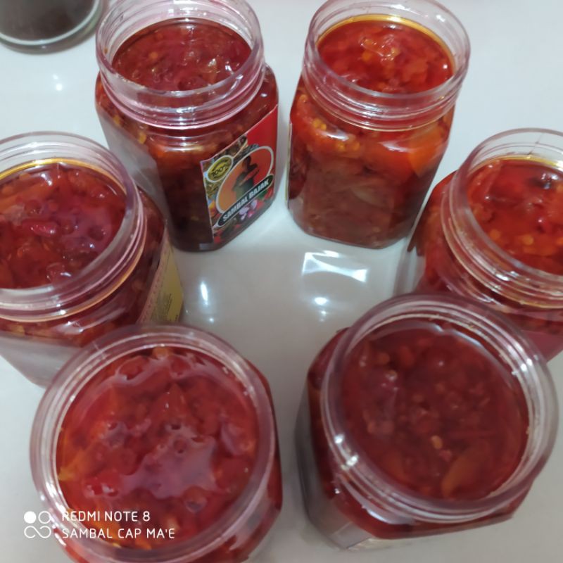 

SAMBAL ULEG TERI 185 GR DIJAMIN ENAK PEDAS TANPA BAHAN PENGAWET,