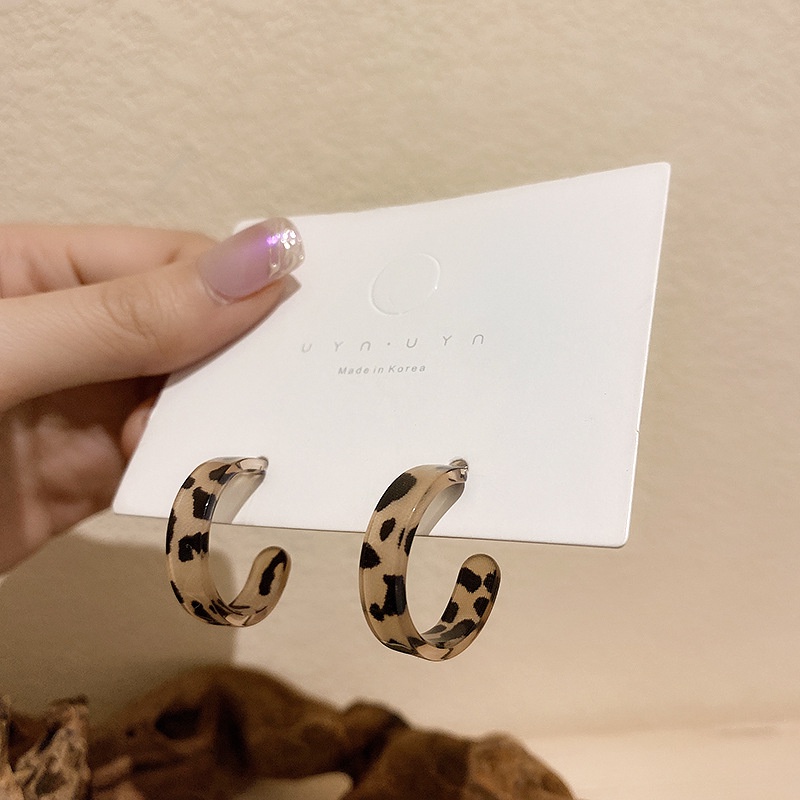 Anting Tusuk Motif Leopard Bahan Sterling Silver 925 Ala Korea Untuk Wanita