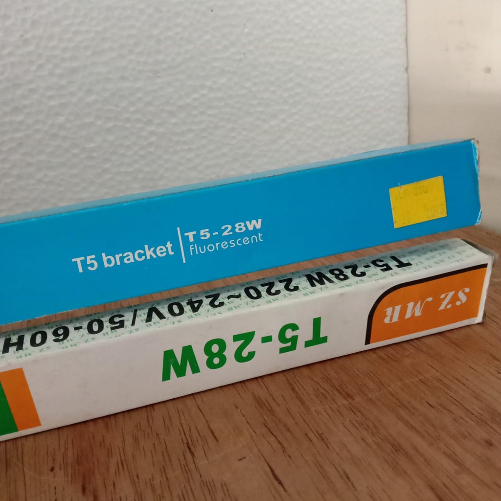 LAMPU NEON T5 SET 28W PANJANG 120 CM