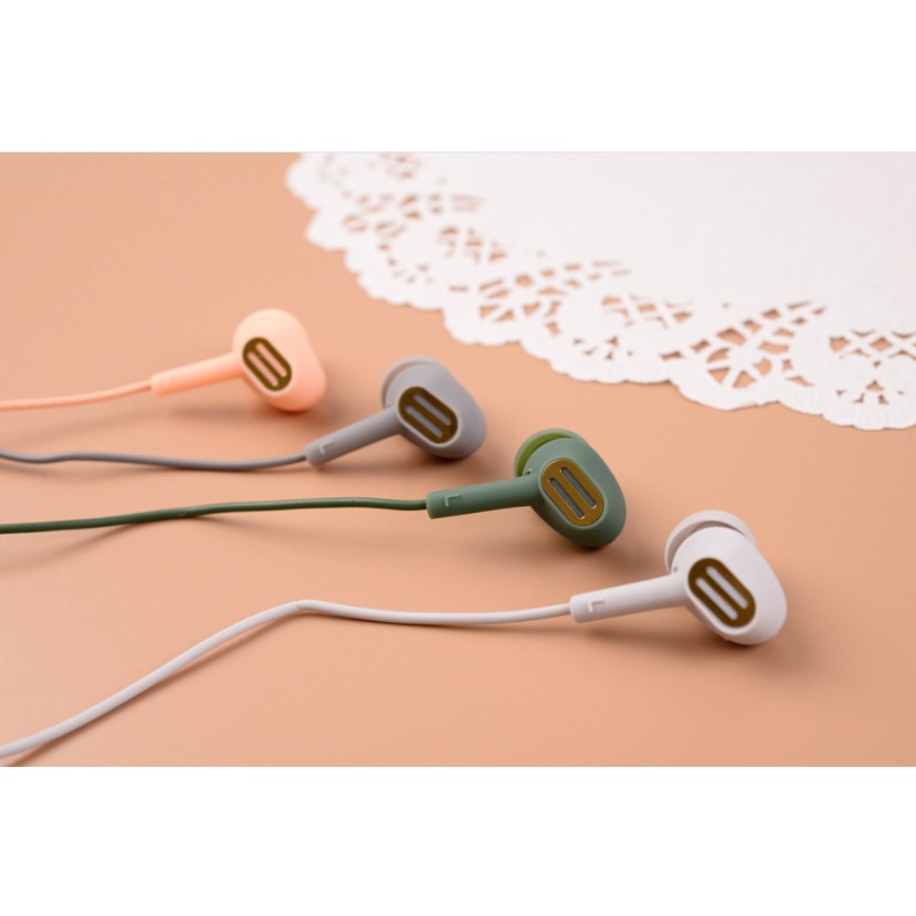 [E-192] Headset Earphone Bentuk Motif RADIO Classic / Wadah Earphone Lucu Bentuk RADIO Klasik