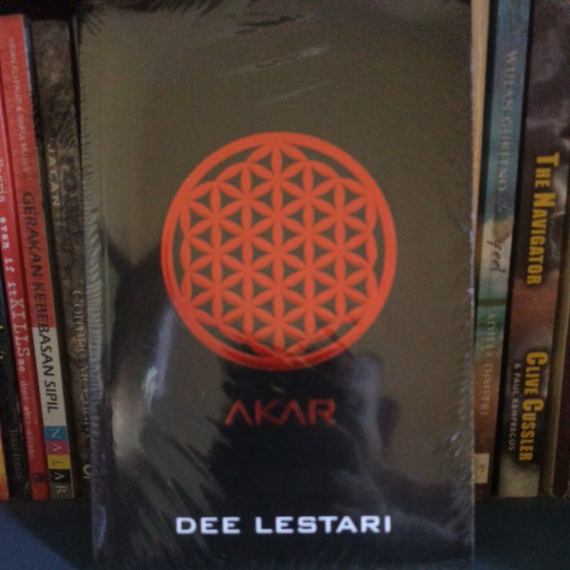 Novel Supernova Akar - Dee Lestari