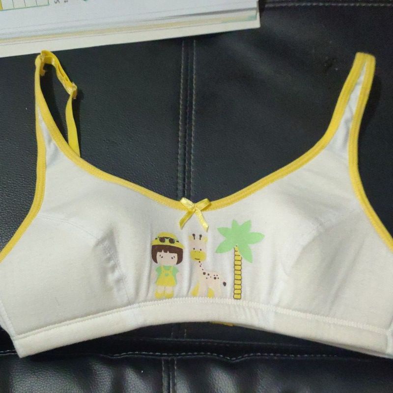 bra nevada step 2 untuk ABG size 32A