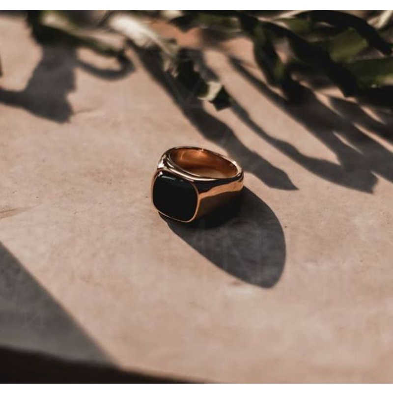 Cincin Pria Batu Hitam Rubi