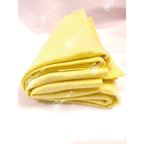 KAIN FLANEL / FELT IMPOR TEBAL 1 METER-YELLOW (A)