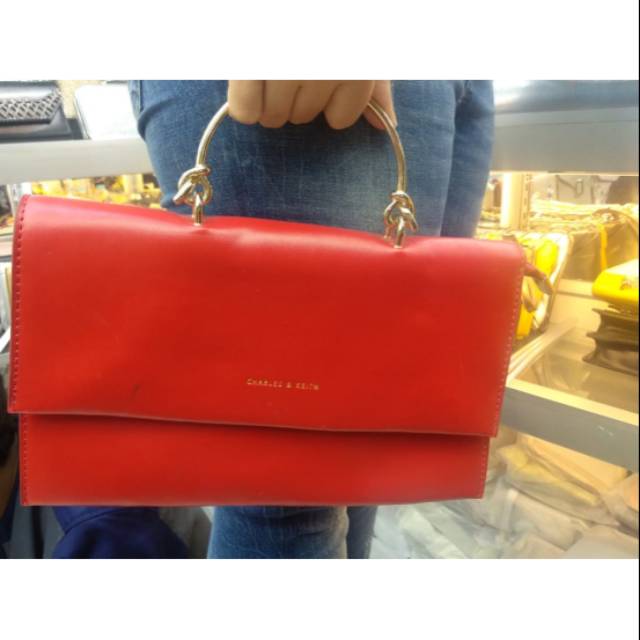 TAS CLUTCH WArna merah
