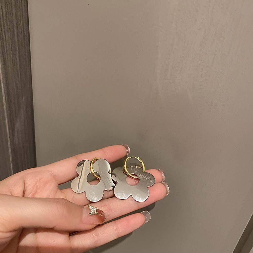 Agustinina Bunga Telinga Gesper Glossy Fashion Perhiasan Manis Keren Warna Emas Ear Studs Geometris Logam Sliver Color Hoop Earrings