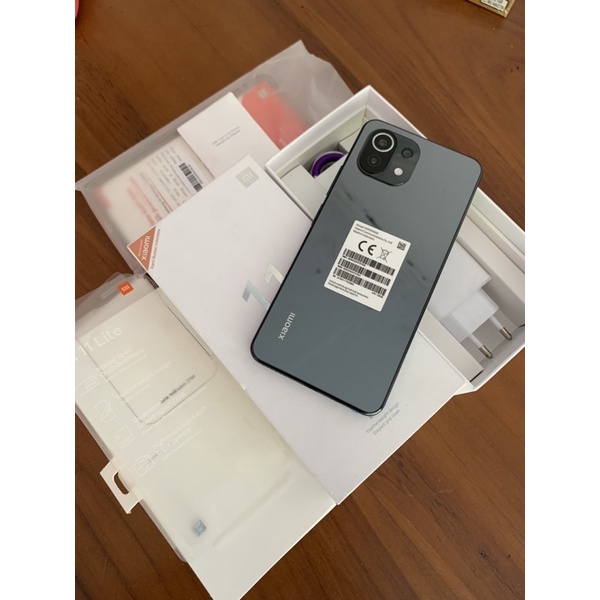 mi 11 lite 8/128 second like new