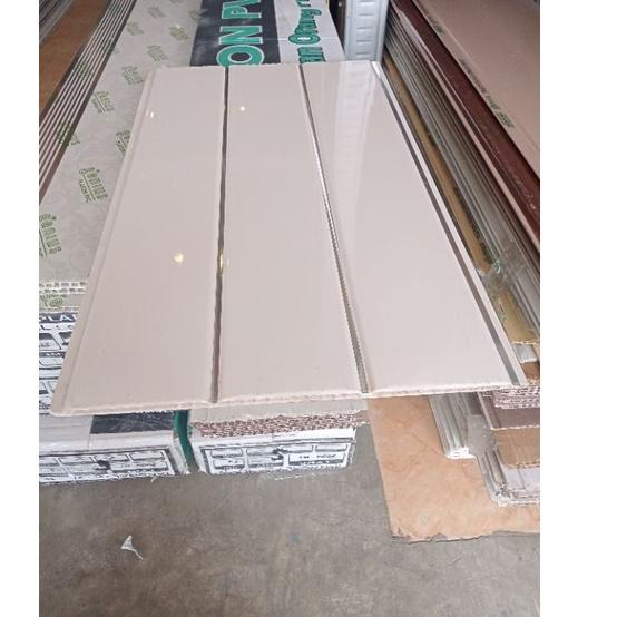 Belanja hemat--shunda plafon series Kingfon motif putih nat silver K901