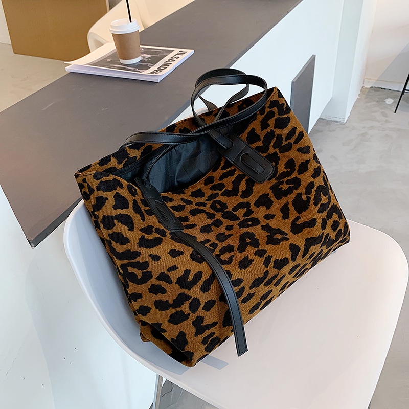 MV_Marvelouz MV117711 tas TOTE BAG Motif Kece Kekinian wanita import terbaru 1kg bisa 4 tas supplier tas import CR7711 LT2046 BQ3399