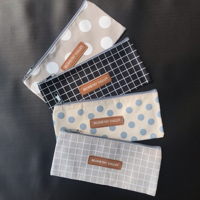 

PENCIL CASE GEOMETRY READY STOCK