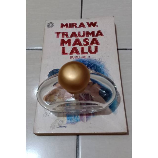 MIRA W-TRAUMA MASA LALU JILID 1.