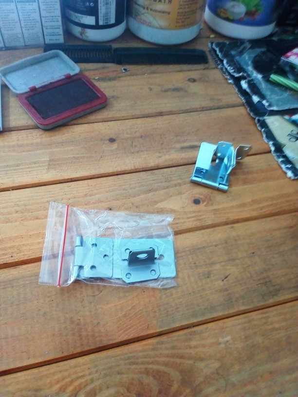 Overfall Pengaman Lemari Pintu Laci Uk.3 Omco