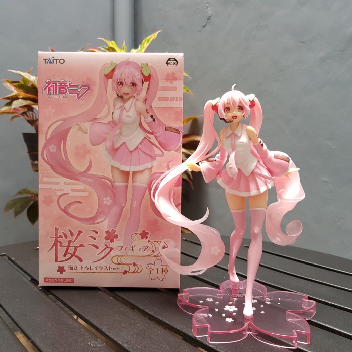 Hatsune Miku Figure Sakura Ver. Taito