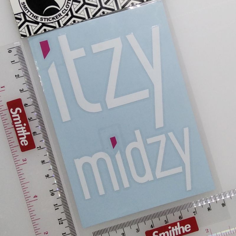 Stiker ITZY MIDZY Logo 2W Cutting Sticker KPOP aksesoris Motor Mobil