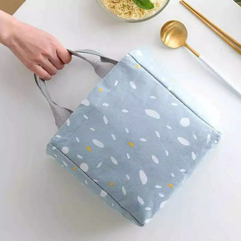 Tas Bekal Dilengkapi Dengan Aluminum Foil Dan Kantong Serut / Lunch Bag