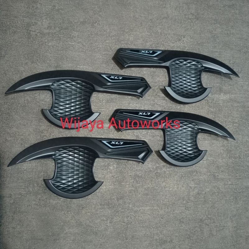 Outer mangkok Hitam Doff model Trapesium style Suzuki XL7
