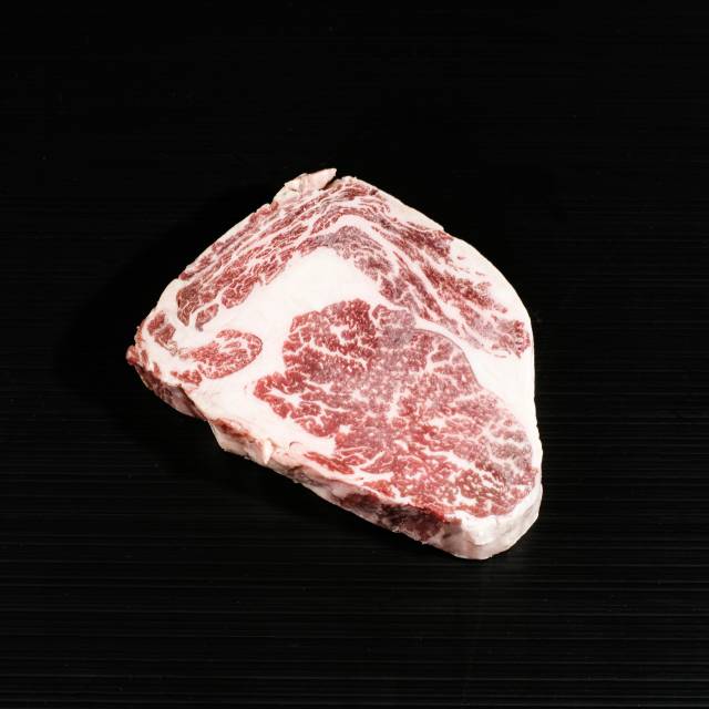 

Ribeye Wagyu AUS Marbling MB8+ Rib Eye Premium Import