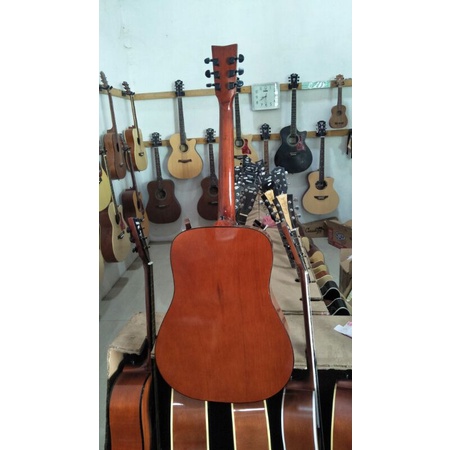 Gitar Yamaha Jumbo tipe F310 tipe gitar akustik