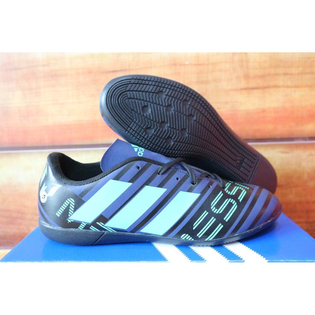 Sepatu Futsal Adidas Nemesiz Messi / Sepatu Futsal Murah