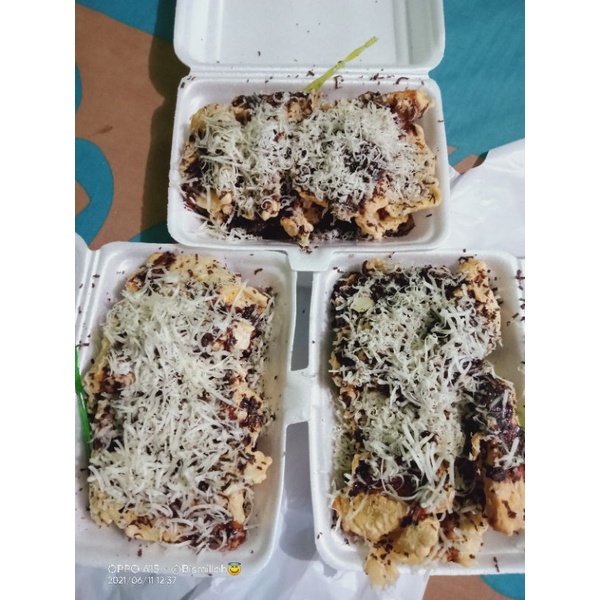 

pisang coklat keju Larissa 1987