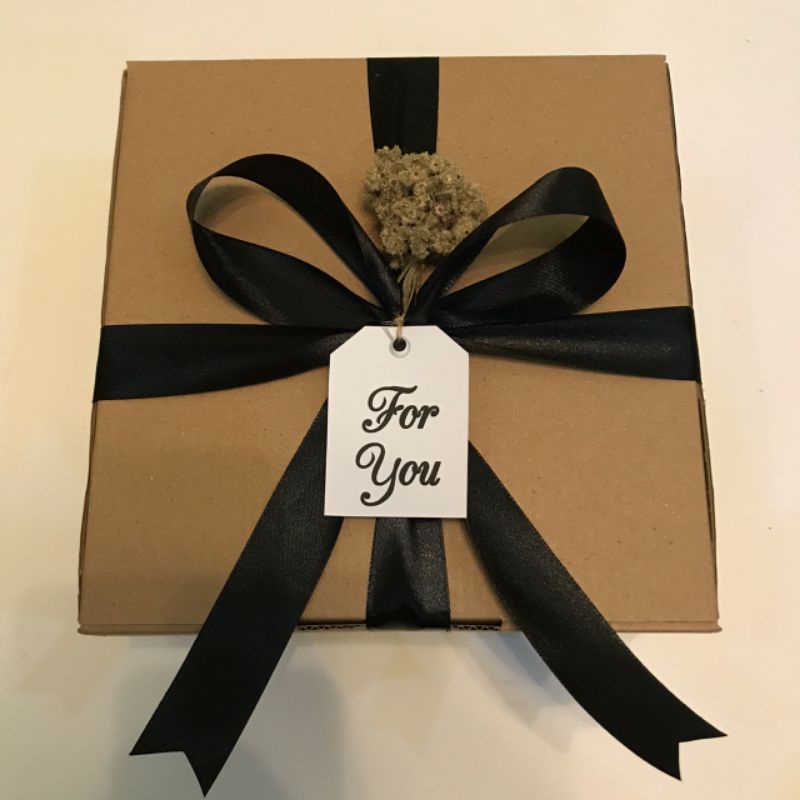 

Exclusive packaging Box Hampers/Box Hampers/Box Packing Baju/Kardus Packing/Box Hampers Baju