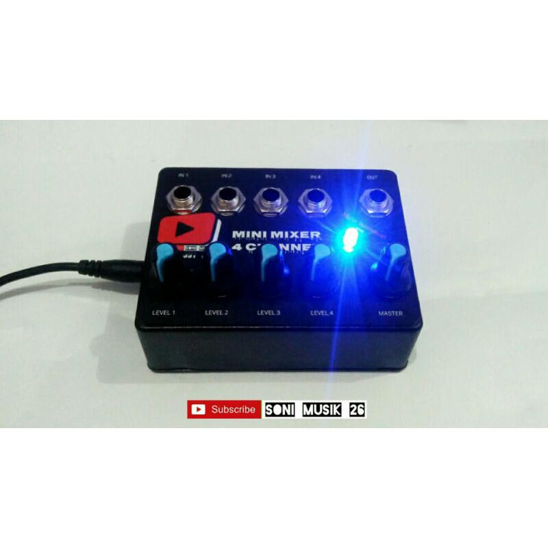 Mini mixer 4 Channel 2 Output 12v