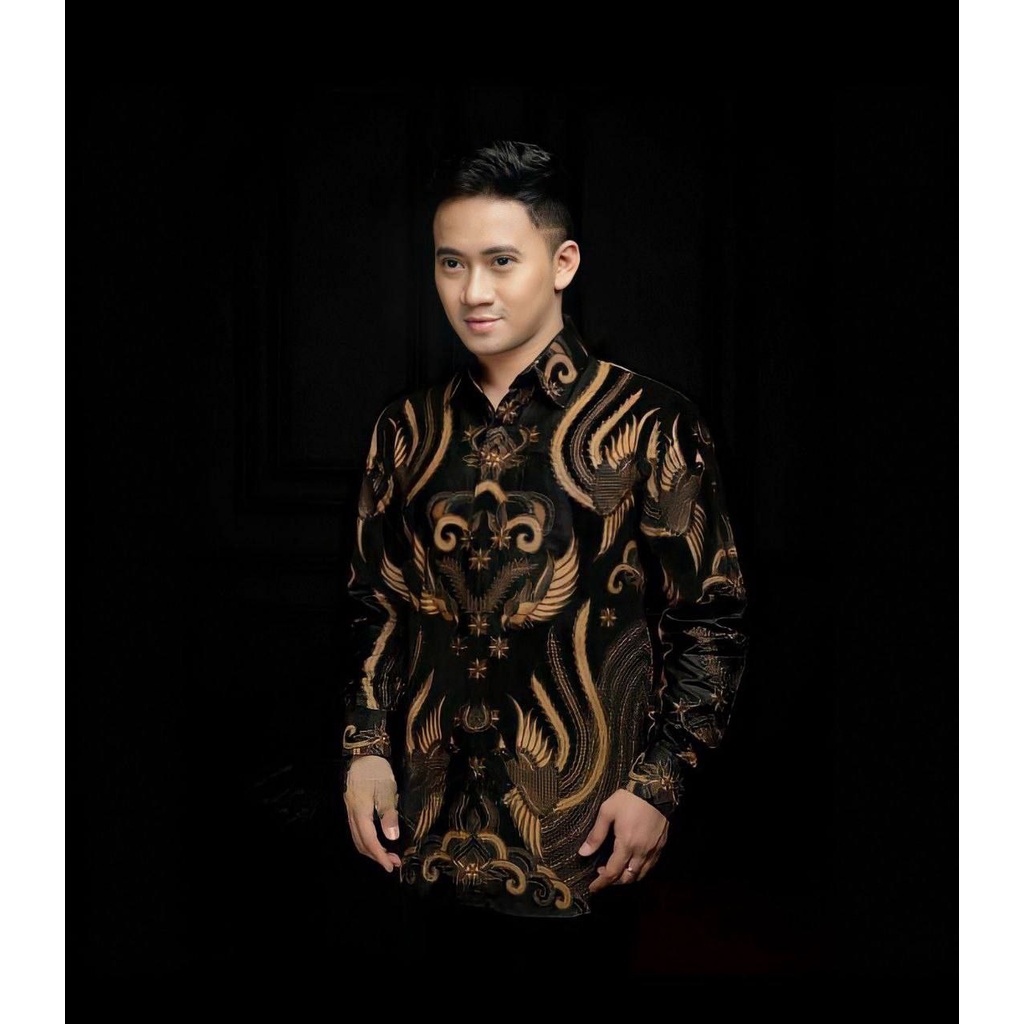 Kemeja Batik Pria Lengan Panjang Motif Iroanman Hitam