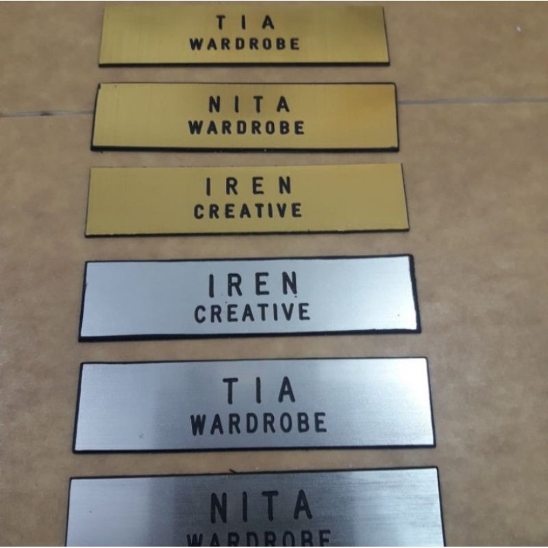 

(Minimal 2) Nama dada atau Name Tag atau Papan Nama Emas Silver