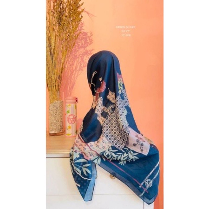 Ria Miranda New Odion Scarf Navy