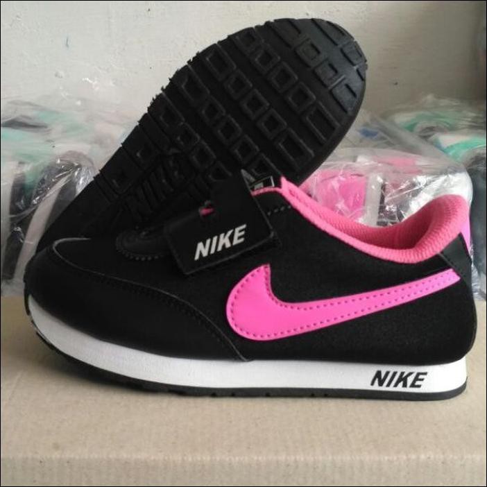 Sepatu Anak-Anak Sneakers Nike Hitam List Pink Putih - Hitam, 24