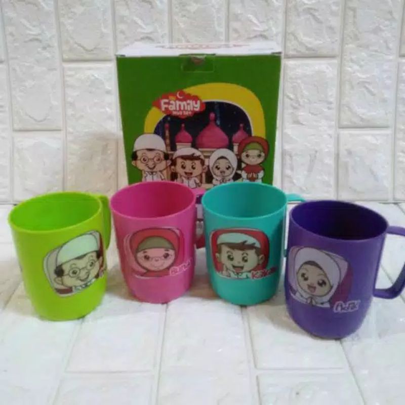 MUG FAMILY SET ( GELAS 4 PCS )