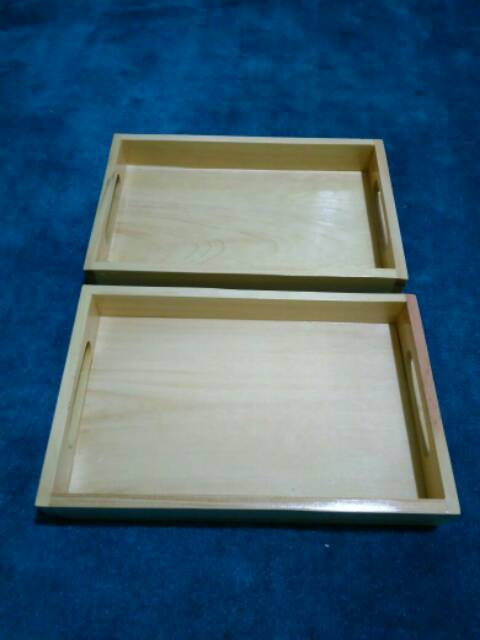 Nampan / Baki / Tray kayu Pinus uk. sedang pegangan datar