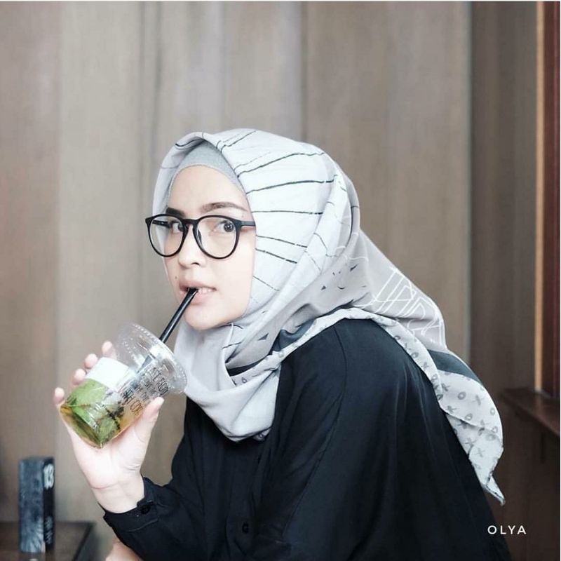 PRELOVED KERUDUNG RAIA.ID