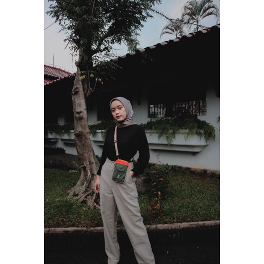 TAS SELEMPANG  ARUNA ARMY