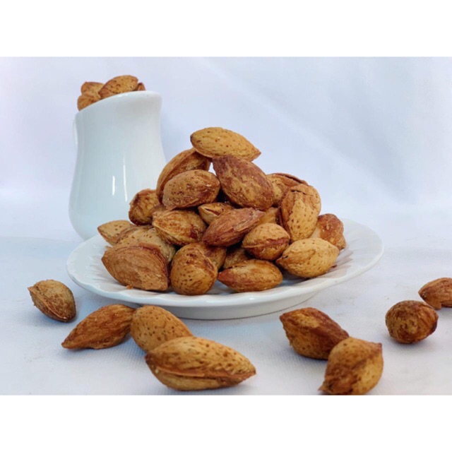 

Kacang almond 1 kg