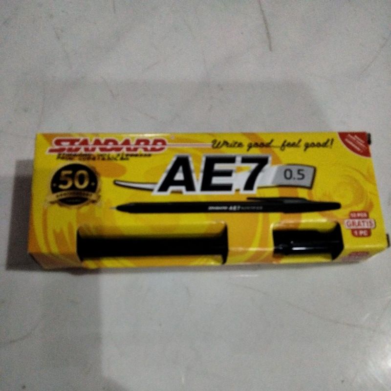 

Pulpen Standard AE 7 hitam, biru, merah isi 12 pcs