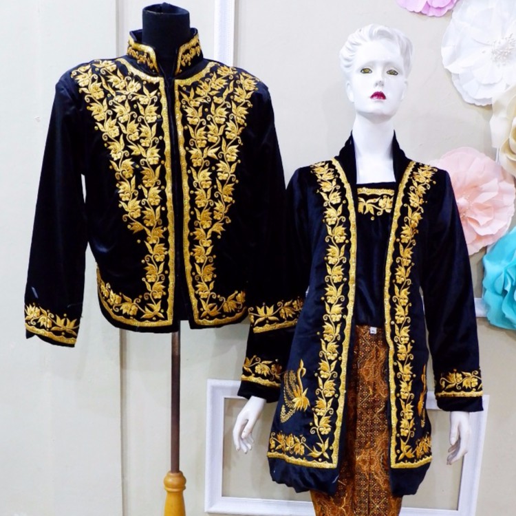 Couple Kebaya Pengantin Bludru Jawa Free Selopkuluk