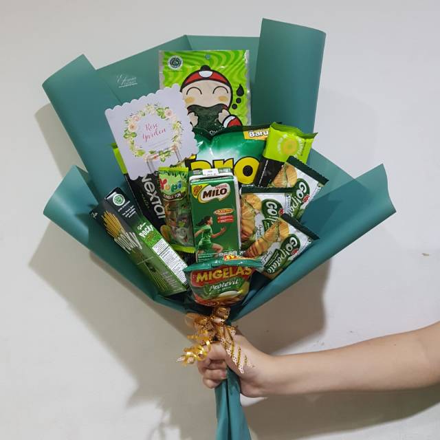 SNACK BUCKET M snack wisuda hadiah wisuda