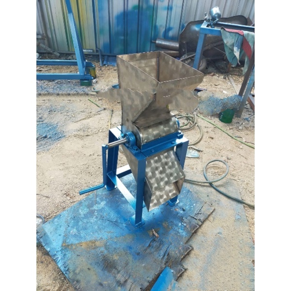 Alat Kupas Kulit Air Kedelai Manual