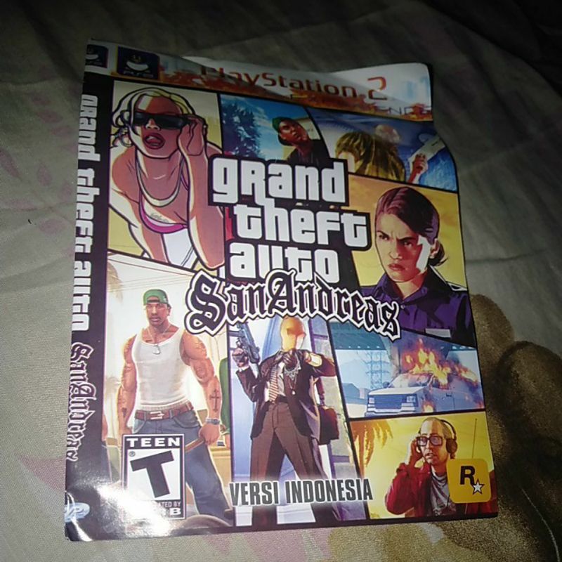 Kaset PS 2. Winning eleven 2021 dan GTA SanAndreas.