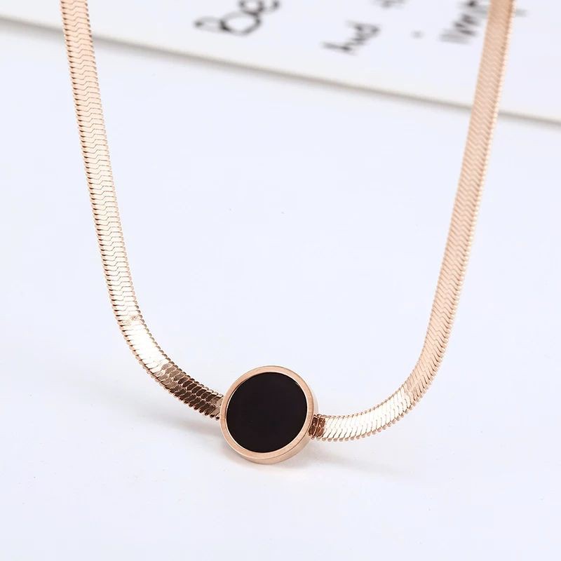 kalung titanium mata rose gold