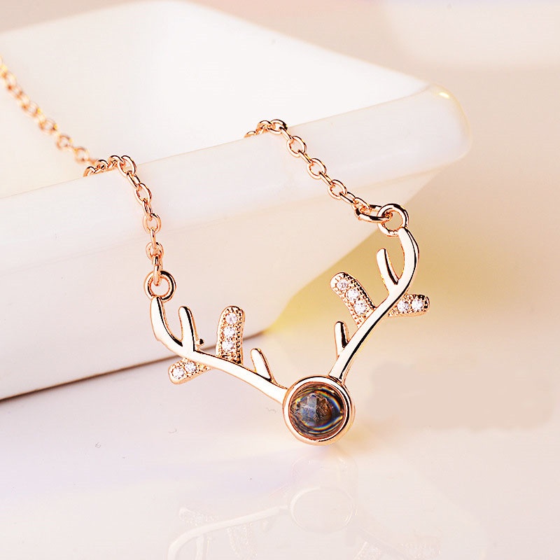 [Ready Stock]Fashion Antlers Diamond-Studded Necklace Cute Elegant Pendant