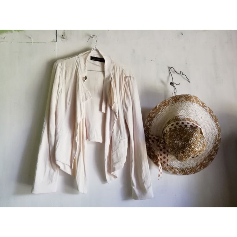 ZARA WOMEN BLAZER WARNA PUTIH PRELOVED