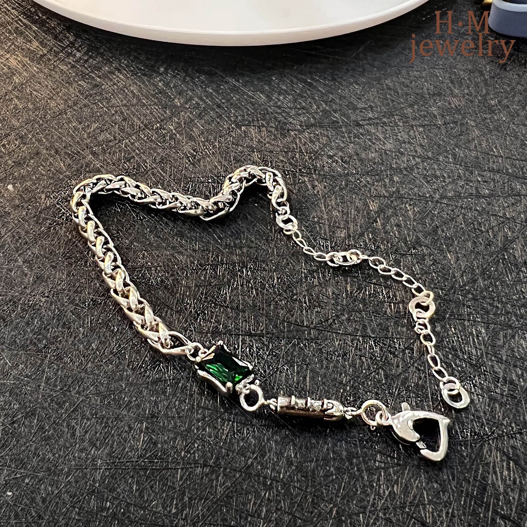 Gelang Tangan Rantai Aksen Batu Emerald Kotak Hollow Untuk Wanita