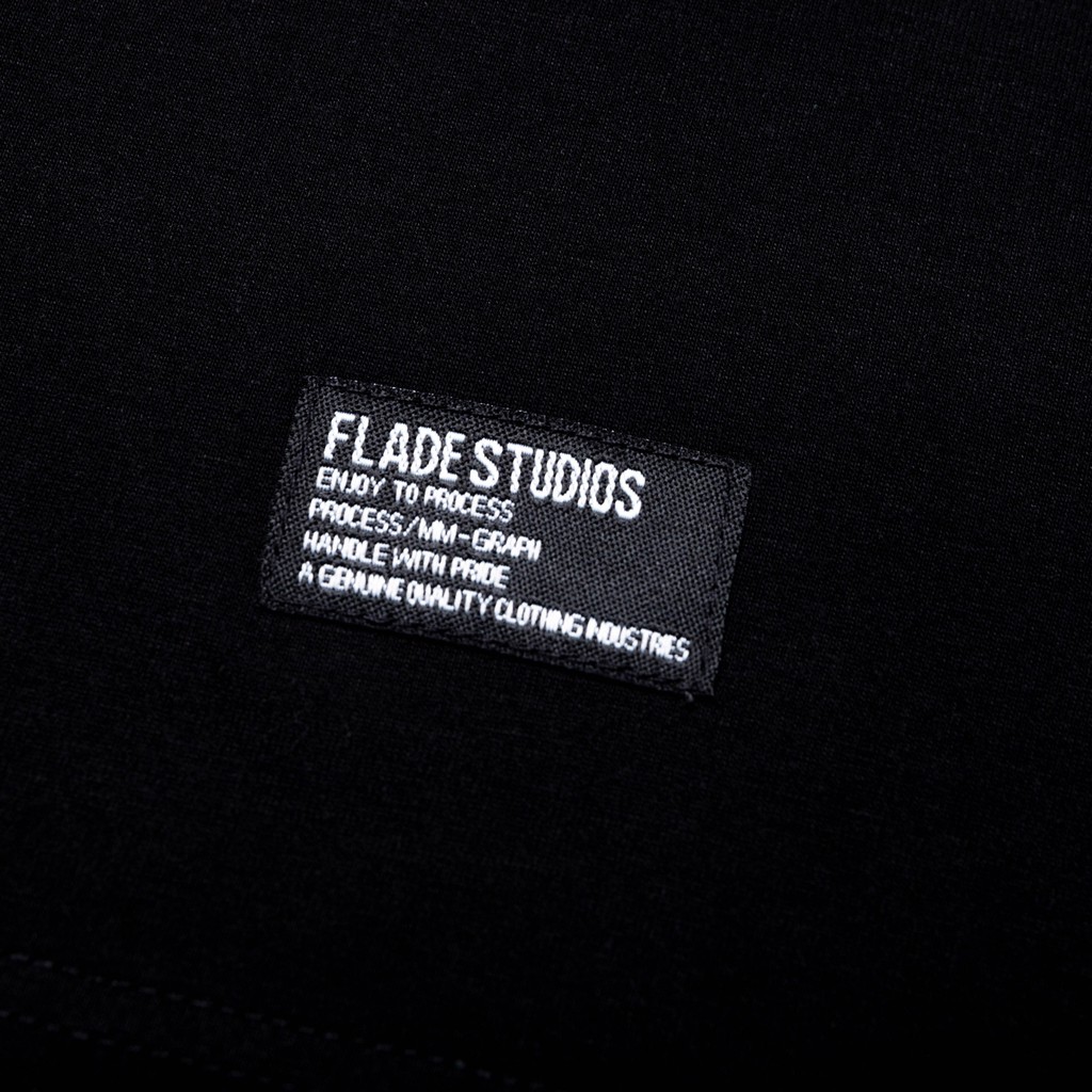 

ID FLADE STUDIOS - FLADE T-SHIRT - DUCKER - KAOS HITAM