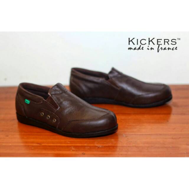 SEPATU PRIA KICKERS SLIP ON KULIT